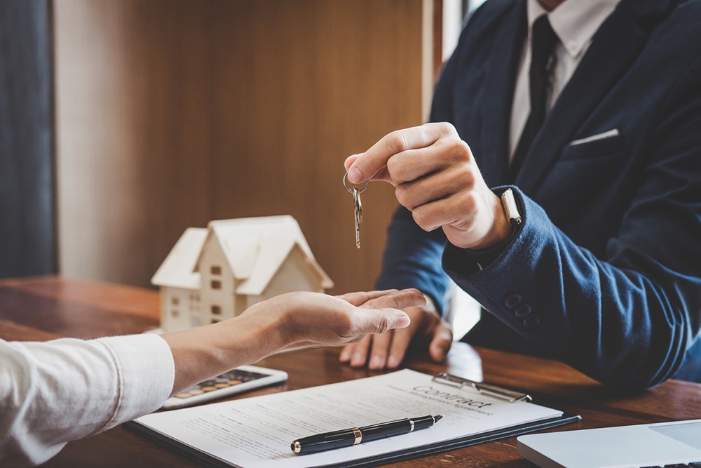 داریوش امیرپور وکیل ملکی
